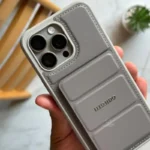 ⁦جراب 15 برو ماكس LTD مصنوع من الجلد مع حامل ومحفظة MagSafe⁩ - الصورة ⁦10⁩